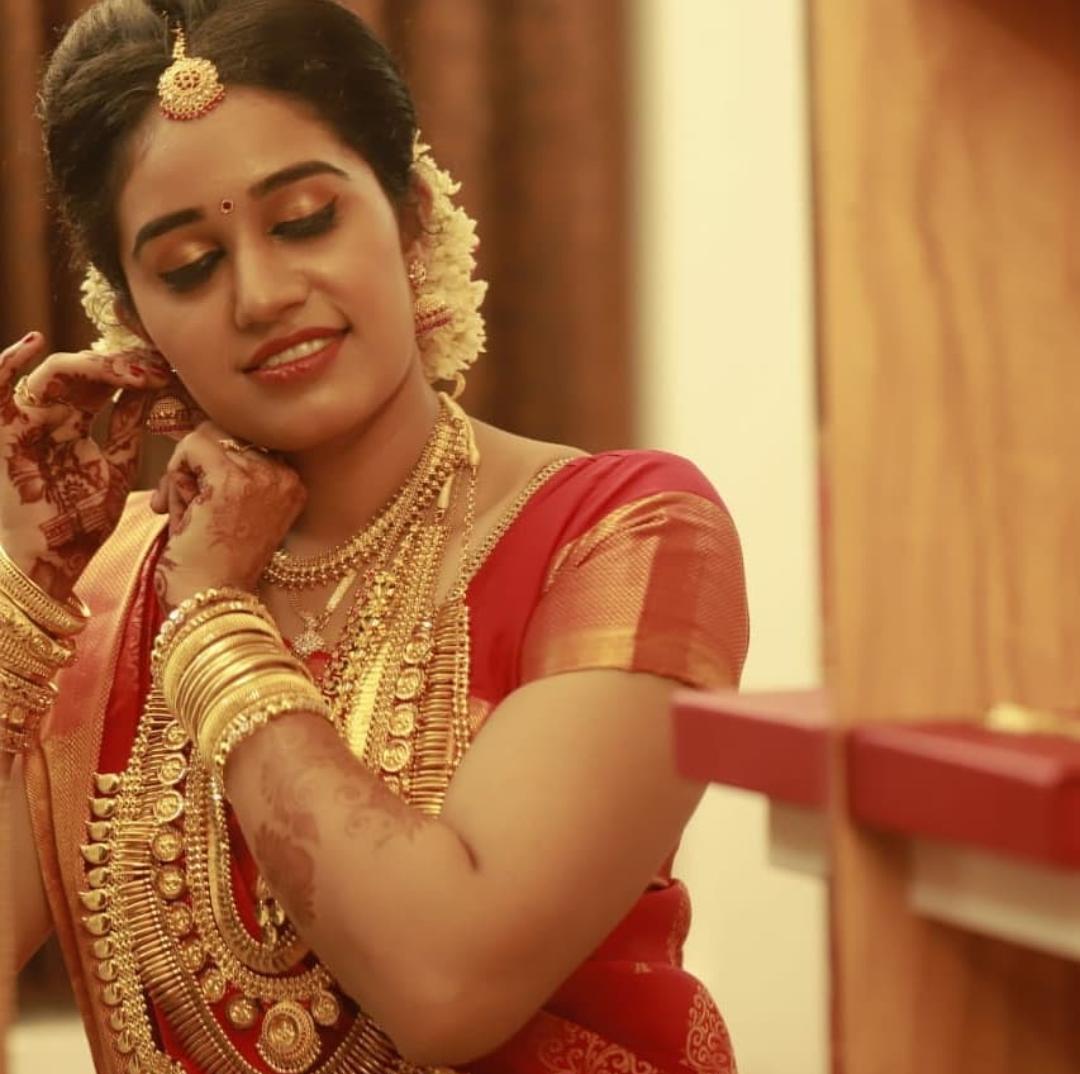 ASHTAMI BRIDAL MAKE OVER  AND BEAUTY SALOON MELATTUR